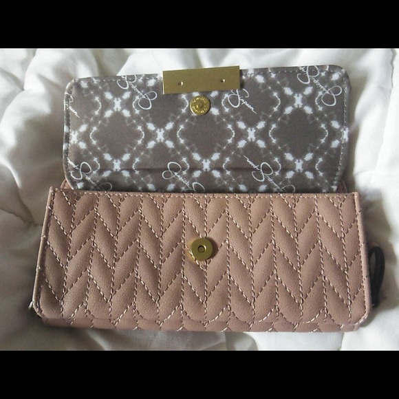 Jessica Simpson wallet - Picture 3 of 3